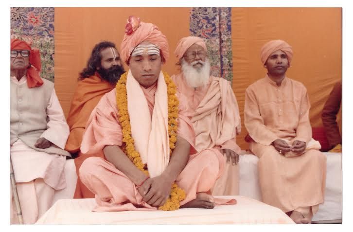 इस शख्स की वजह से योगी आदित्यनाथ ने 22 साल की उम्र में छोड़ दिया था घर परिवार