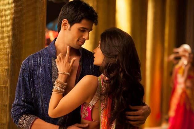 सिद्धार्थ मल्होत्रा ने की आलिया भट्ट की बेईज्जती, कहा उन्हें Kiss करने में....