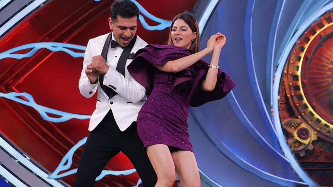 E बिग बॉस शो के 14 वें सीजन में की निक्की तंबोली ने दिखाए ये नखरे-