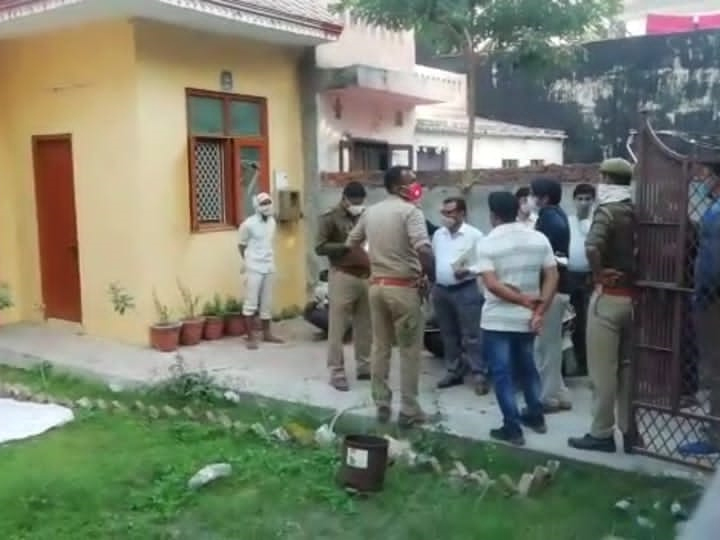 बंद घर में पड़ा मिला इंजीनियर का शव, बदबू आने पर पड़ोसियों ने पुलिस को दी सूचना