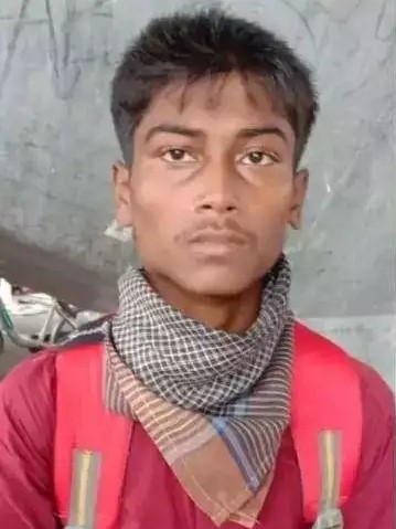 E कमाई से मोबाइल लेने की चाहत में यह लड़का सूरत में 10 किलोमीटर तक पैदल भटका