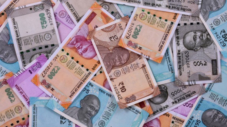 E क्या नोटों के जरिए भी फैलता है कोरोना वायरस, जानिए आरबीआई ने दिया क्या जवाब