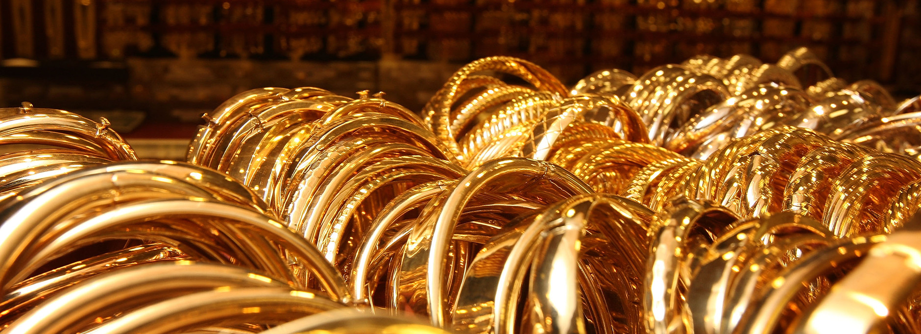 Gold Price : 5031 रूपये सस्ता हो चूका है सोना, जानिए दिवाली तक कितनी हो जायेगी कीमत