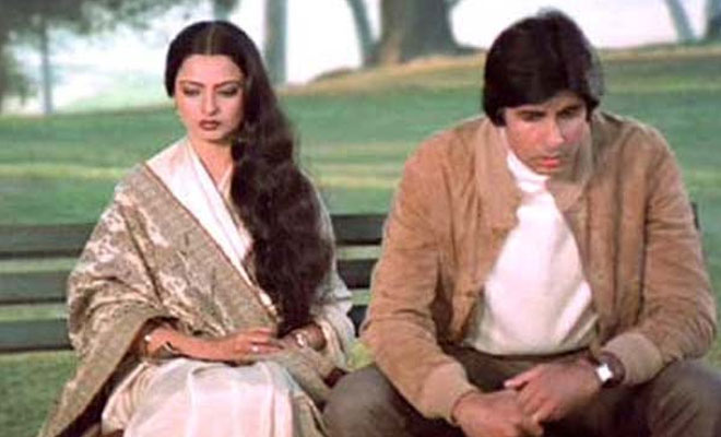 'दो अनजाने' के सेट पर शुरू हुई थी रेखा-अमिताभ की लव स्टोरी, इस बंगले में चुपके थे मिलते थे दोनों