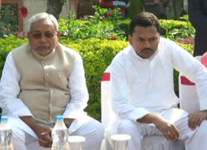 राजनीति से दूर रहते हैं मुख्यमंत्री नितीश कुमार के एकलौते बेटे निशांत, पिता से 4 गुना अधिक संपत्ति के हैं मालिक