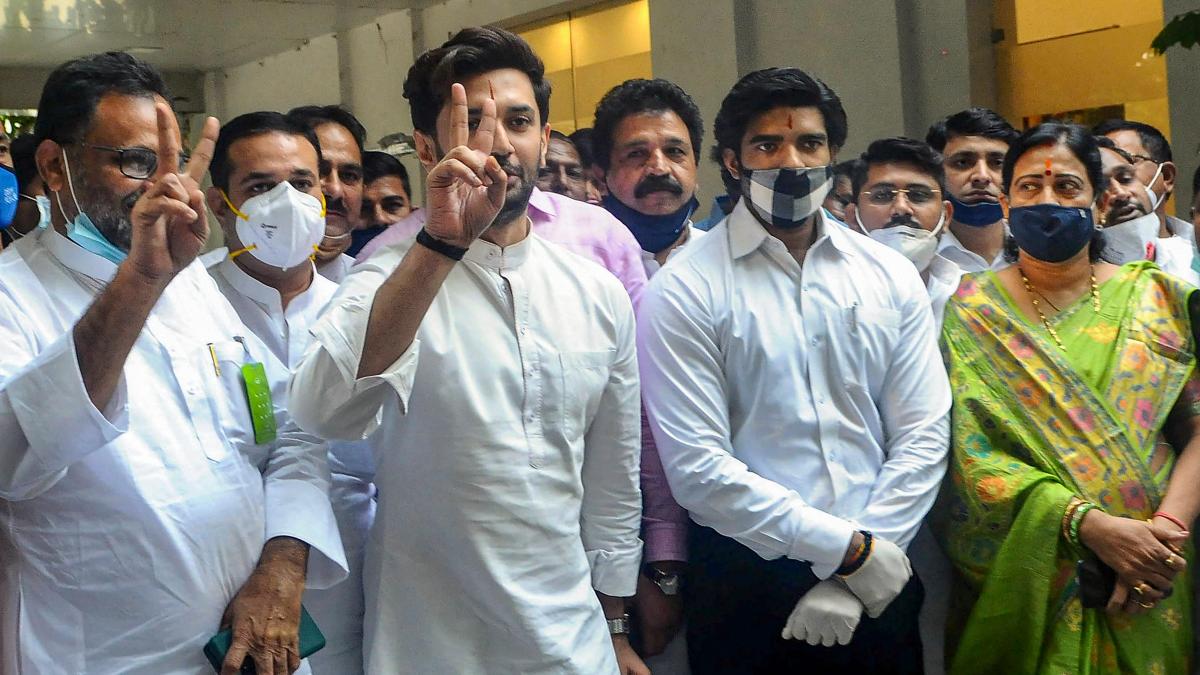 चिराग के अरमानों पर Bjp ने यू फेरा पानी,दिए सख्त संदेश