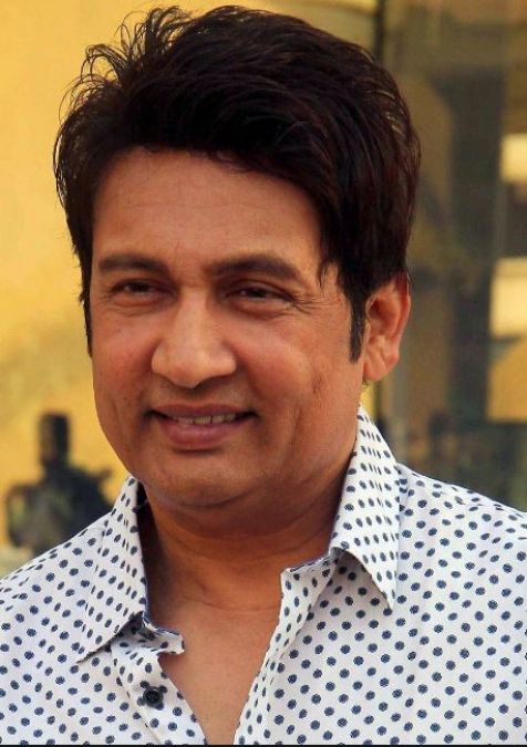 श्रद्धा, सारा और रिया ने सुशांत को बताया नशेड़ी भड़के शेखर सुमन