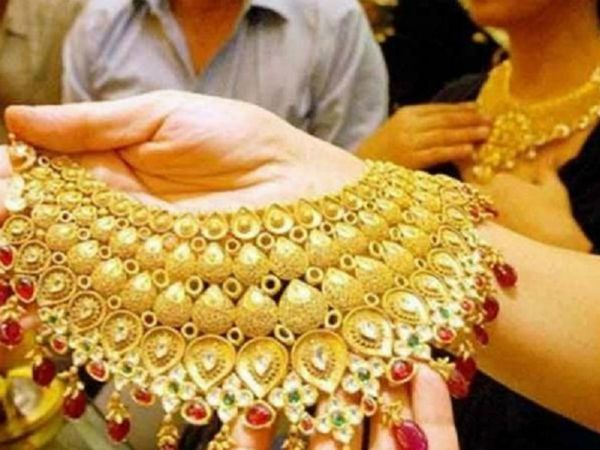 Gold Price 10 October 2020: सोने के दाम में आई भारी गिरावट, जानिए आपके शहर में 1 तोले का भाव