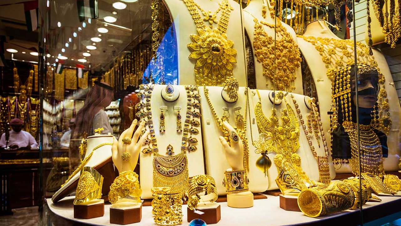Gold Price 19 October: सोने और चांदी की कीमतों में भारी गिरावट, जानिए आज का भाव