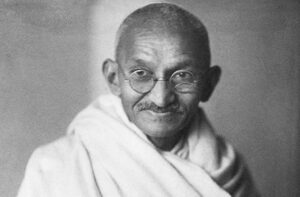 गांधी जयंती: महात्मा गांधी के उपर बन चुकी हैं ये 5 फ़िल्में, नंबर 5 ने तोड़े थे कई रिकॉर्ड