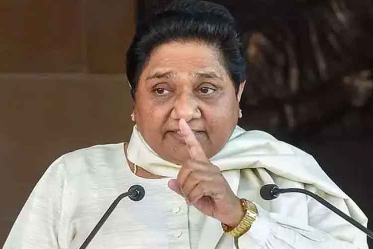 हाथरस केस: मायावती ने कहा, दंगा भड़काने की साजिश का आरोप सही या चुनावी चाल.......