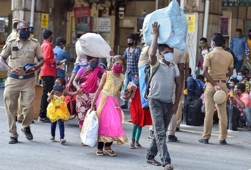 तमिलनाडु के ईंट भट्टों में कैद थे 6750 मज़दूर, 19 साल की मानसी ने बचाई मालिक से सभी की जान