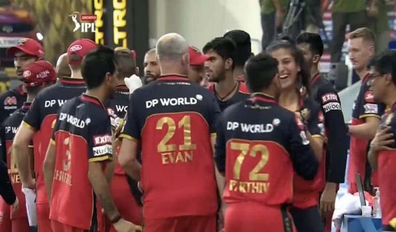मंगेतर को छोड़ Rcb की इस मिस्ट्री गर्ल के साथ मस्ती करते नजर आए युजवेंद्र चहल, जानिए कौन है ये