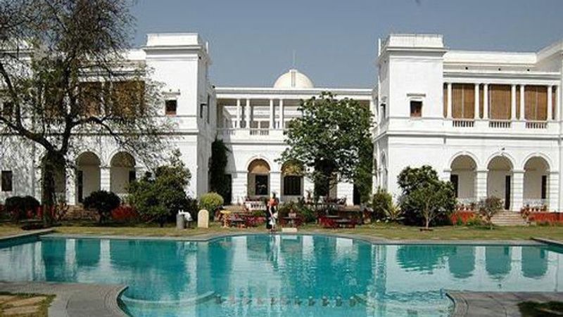 क्या 800 करोड़ चुकाने के बाद सैफ का हुआ पटौदी पैलेस, जानिए सच