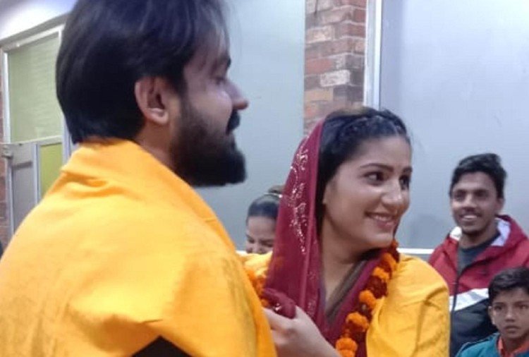 सपना चौधरी को पहली नज़र में भा गए थे वीर साहू, इस रिश्ते की खास वजह जानिए