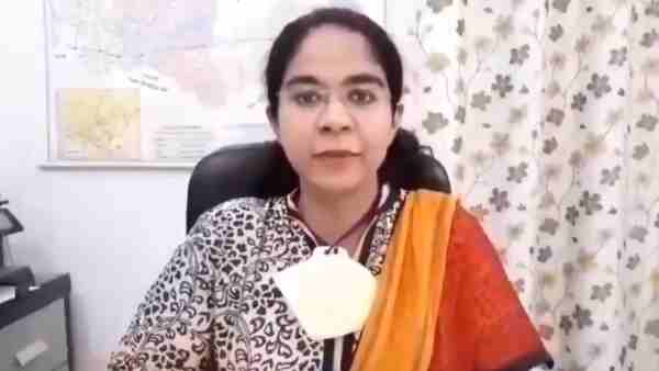 तस्वीर वायरल होते ही सौम्या पाण्डेय का कानपुर देहात तबादला