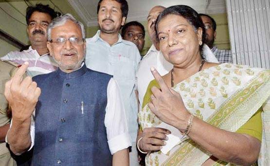 रामविलास पासवान से सुशील मोदी तक, जाति-धर्म की दीवार तोड़ इन 6 बिहारी नेताओं ने की शादी