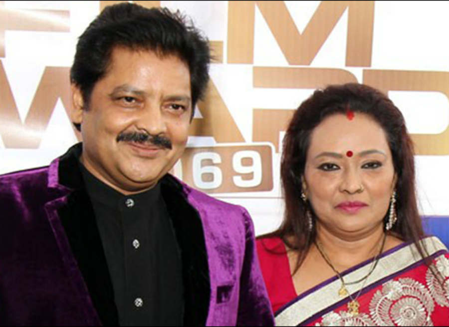 फेमस सिंगर्स ने रचाई दूसरी शादी