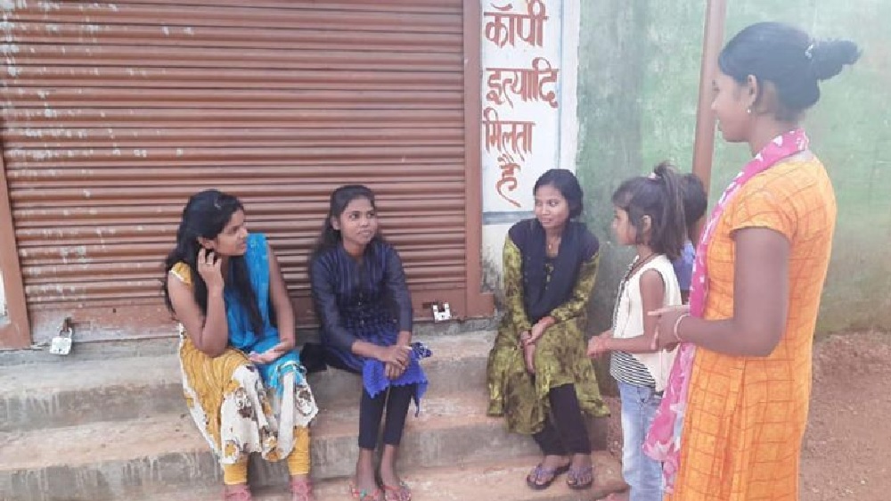 गरीबो के मसीहा सोनू सूद मदद करने के बाद इस वजह से रखते हैं मजाकिया शर्त