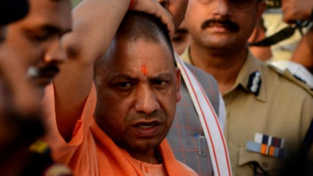 हाथरस गैंगरेप कांड-Cbi जांच की निगरानी इलाहाबाद Hc करेगा, Sc पर केस ट्रांसफर करने पर फिलहाल फैसला नही