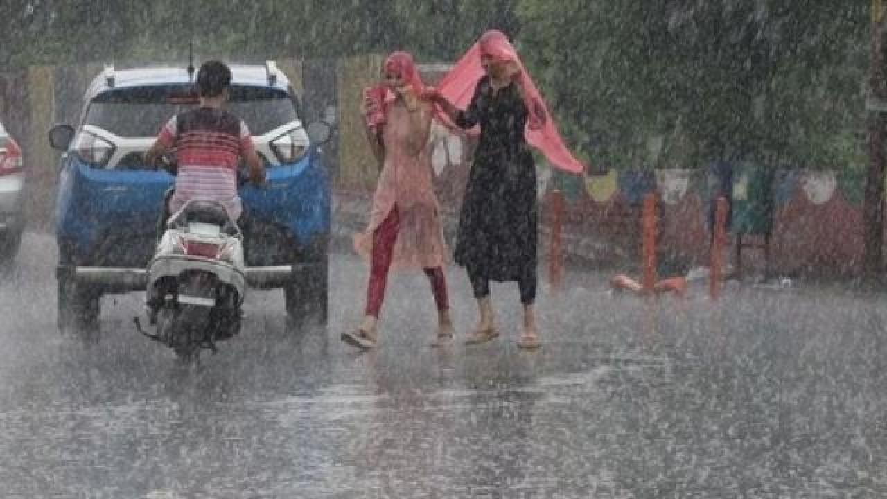 मौसम अपडेट : मौसम विभाग ने जारी किया अलर्ट, दीवाली पर इन प्रदेश में होगी जमकर बारिश