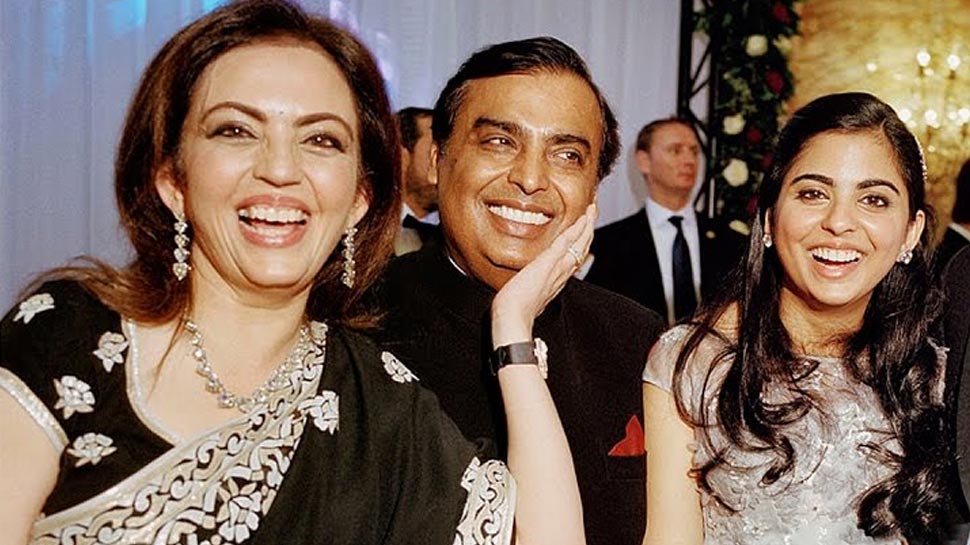 जब मुंबई में रास्ता भटक गईं मुकेश अंबानी की बेटी ईशा, सड़क किनारे बैठ फूट-फूट कर रोई थीं