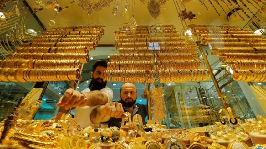 Gold Price Today: 8000 रुपए सस्ता हुआ सोना, जल्दी खरीदें, अब मात्र इतने में मिल रहा 1 तोला गोल्ड