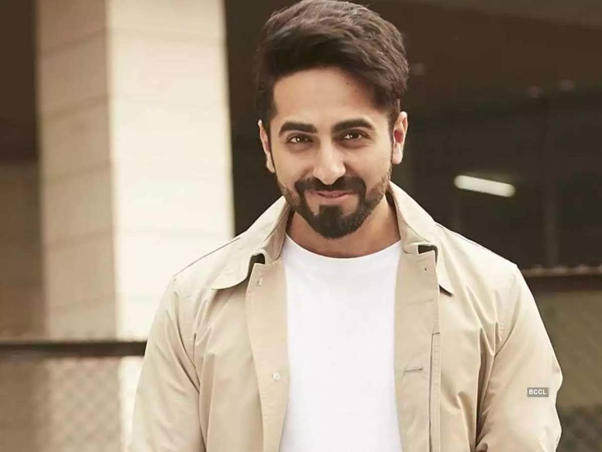 गरीबी में जी रहे हैं इन 8 बॉलीवुड स्टार्स के पिता, जानिए क्या करते हैं और कैसी है हालत 8 गरीबी में जी रहे हैं इन 8 बॉलीवुड स्टार्स के पिता, जानिए क्या करते हैं और कैसी है हालत