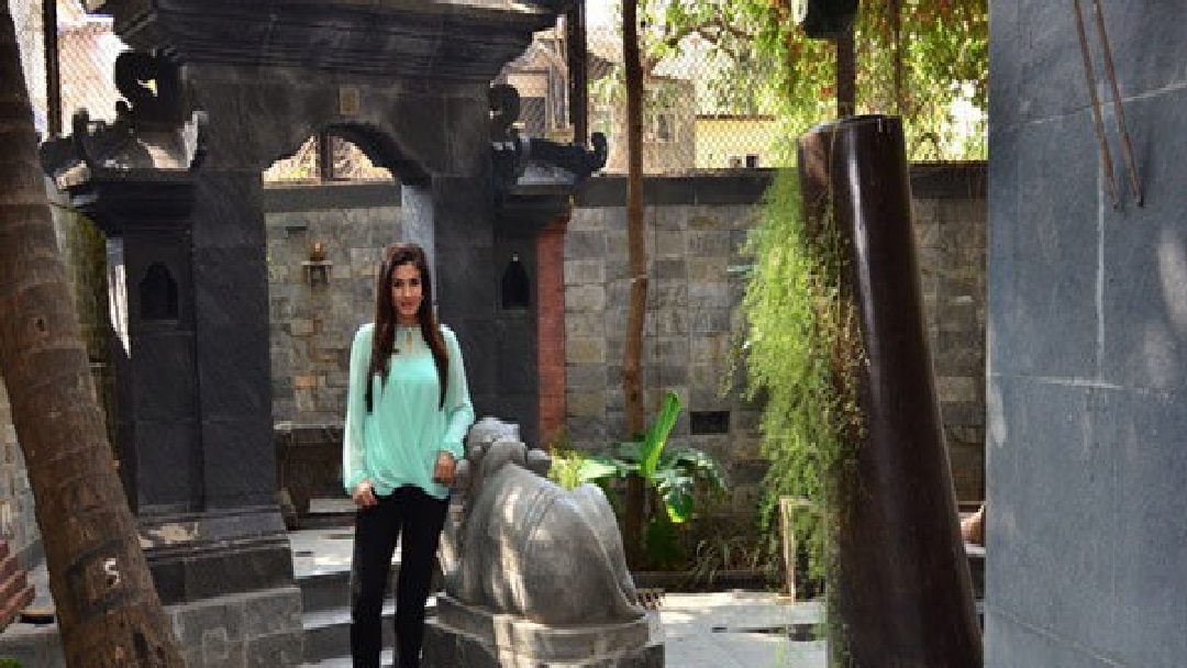 मुंबई के बांद्रा में है रवीना टंडन का ये आलिशान बंगला, देखें इनसाइड तस्वीरें