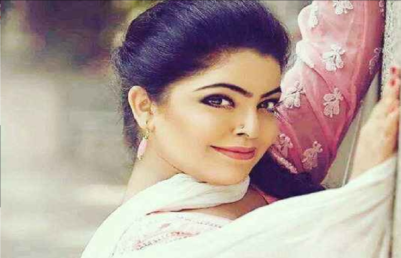 जिंदगी और मौत से जूझ रही है ये एक्ट्रेस पति ने नहीं ली सुध, अकेले कर रहा अय्याशी
