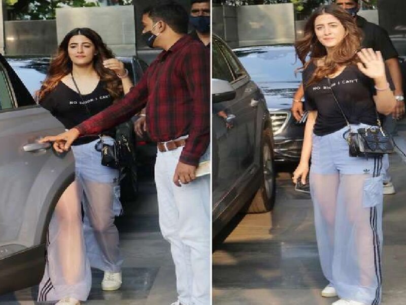 नुपुर सेनन ने पहने ऐसे ट्रांसपैरेट पैंट दिख रहा था सबकुछ, जानिए कितनी है कीमत