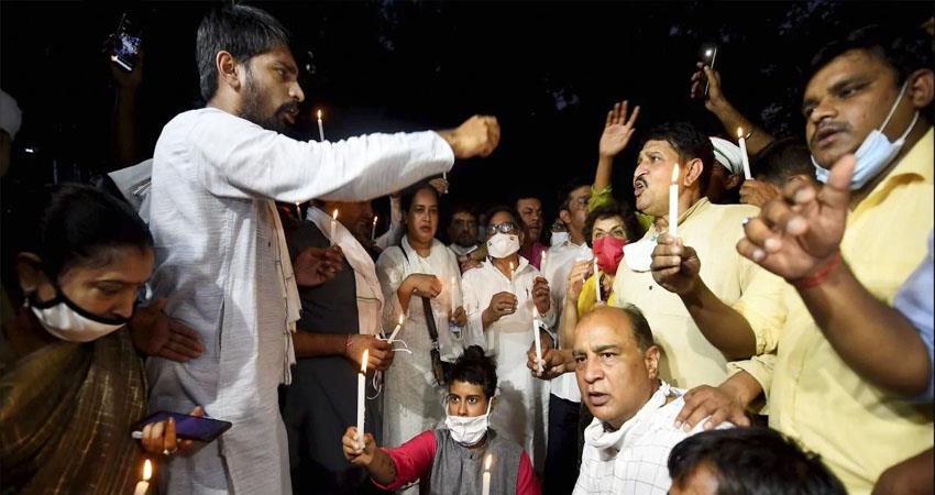 हाथरस गैंगरेप कांड-Cbi जांच की निगरानी इलाहाबाद Hc करेगा, Sc पर केस ट्रांसफर करने पर फिलहाल फैसला नही