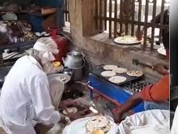 40 साल से ढाबा चला रहे बचुदादा, पैसे नहीं होते तो फ्री में खिलाते हैं खाना, किसी को भूखा नहीं जाने देते