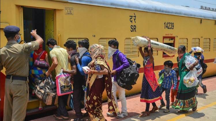 कई फेस्टिवल और स्पेशल ट्रेनें रद्द, यात्रा करने से पहले देखें ये लिस्ट