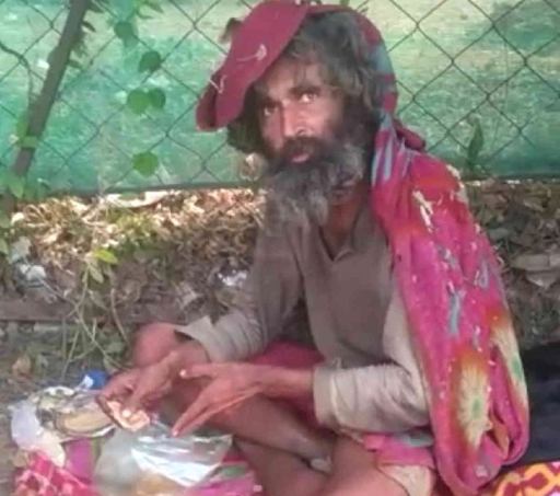 भिखारी ने Dsp को नाम से पुकारा पास मदद को पहुंचे तो निकला बैचमेट