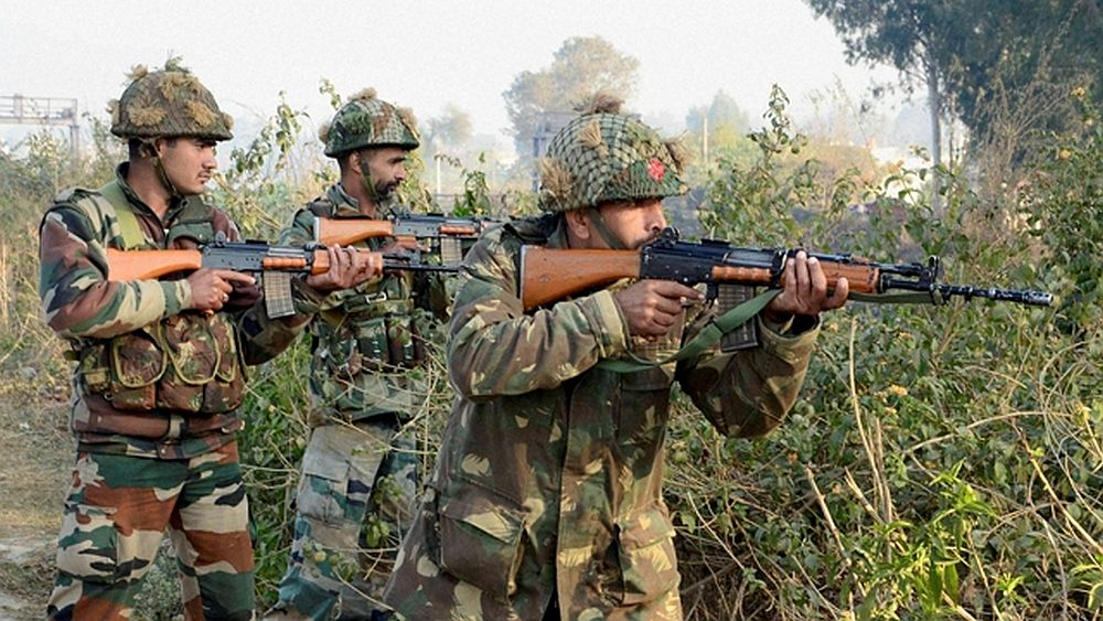 पाकिस्तान की साजिश नाकाम, कैप्टन समेत 4 जवान शहीद, 3 आतंकवादी भी मरे गए