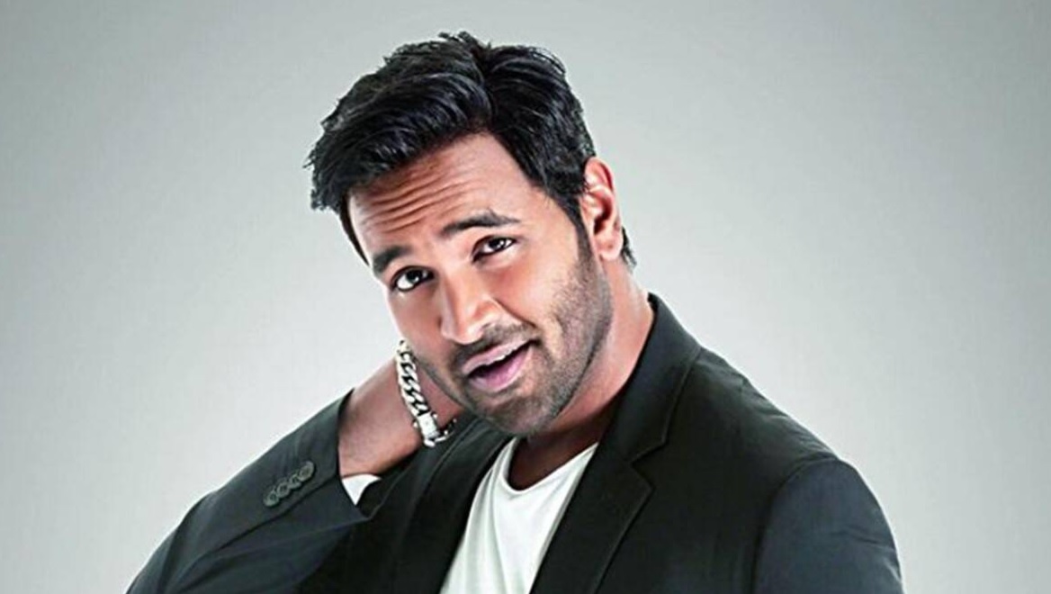 बिना लुक्स के पता नहीं कैसे अभिनेता बने ये 7 भारतीय एक्टर, नंबर 3 ओवरएक्टिंग की दुकान