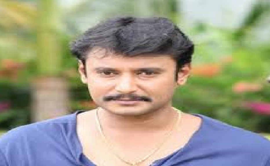 बिना लुक्स के पता नहीं कैसे अभिनेता बने ये 7 भारतीय एक्टर, नंबर 3 ओवरएक्टिंग की दुकान