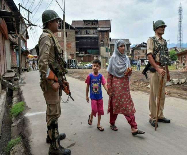 कश्मीर की 19 साल की सईदा को किडनी ट्रांसप्लांट के लिए Crpf के जवानो ने दिया खून