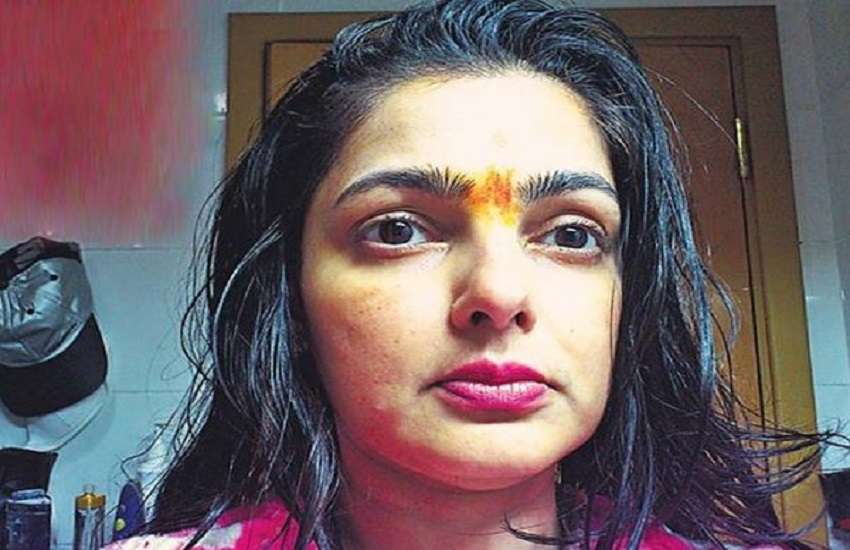 अंडरवर्ल्ड डॉन के साथ जुड़ चुका है बॉलीवुड की इन अभिनेत्रियों का नाम, कुछ को पड़ा, भागना तो कुछ ने लिया संन्यास