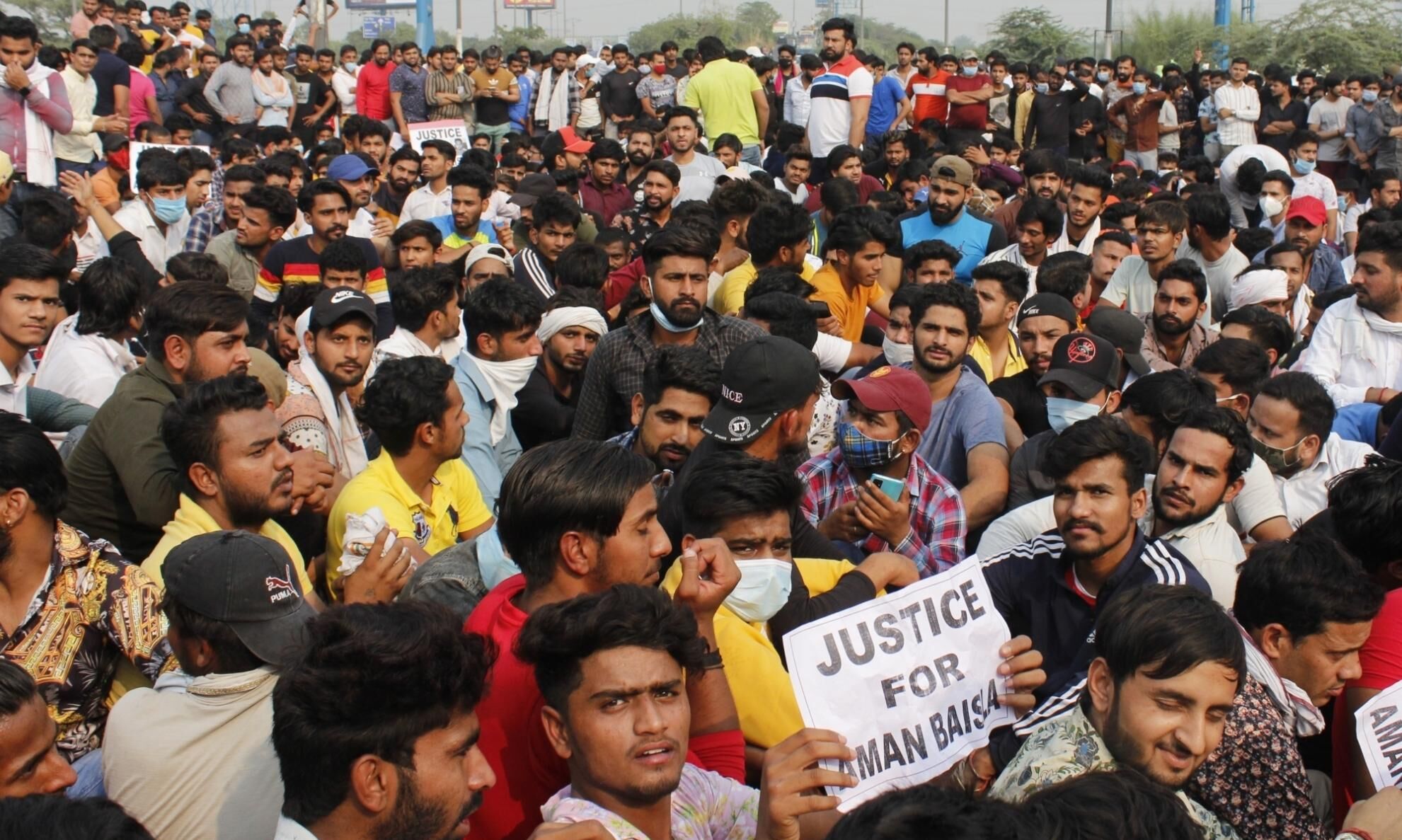 'पैसे मांगे तो फाड़ ली बाजू, बोली- लगा दूं रेप केस', लड़की की 'करतूत' बता फंदे पर झूला अमन बैंसला!