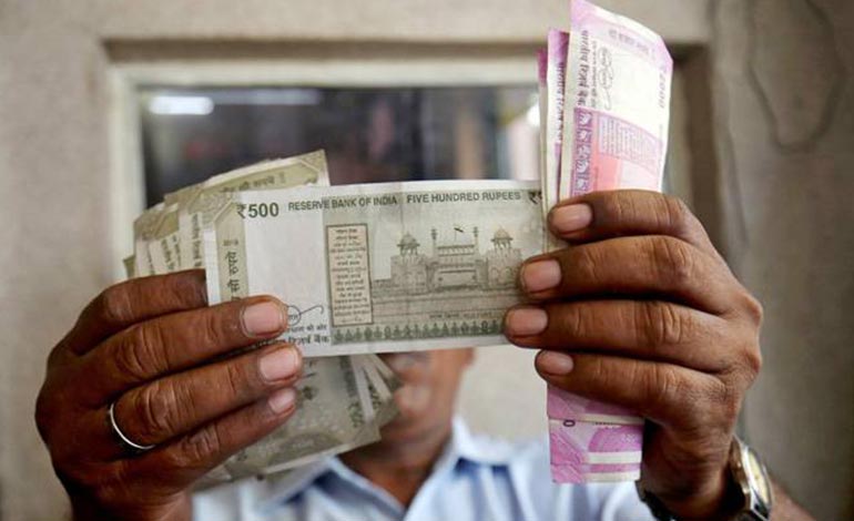 1 जनवरी से बदल जायेंगे ये नियम, पैसों के लेनदेन से कारोबार तक पर दिखेगा प्रभाव