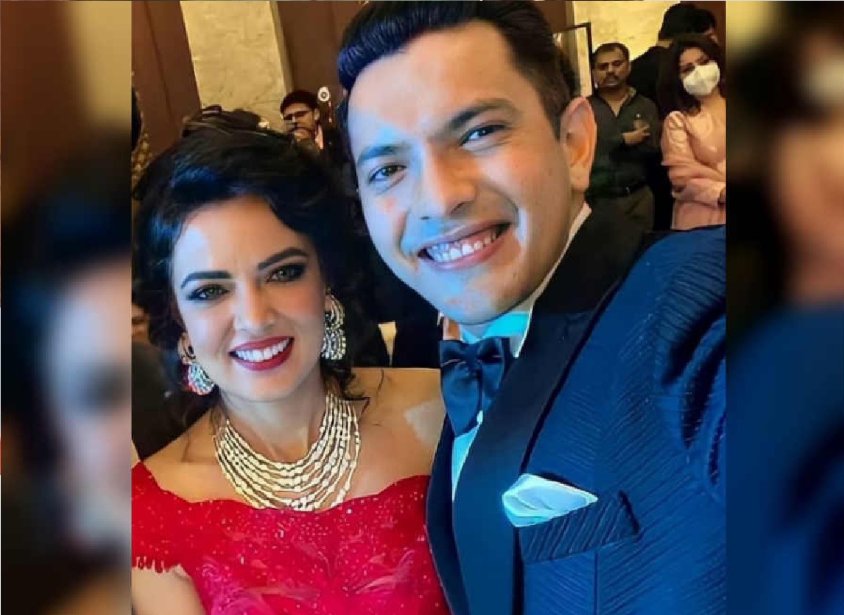 शादी के 1 हफ्ते भी न बीते और बदल गये आदित्य नारायण के सुर, पत्नी को दी मायके भेजने की धमकी