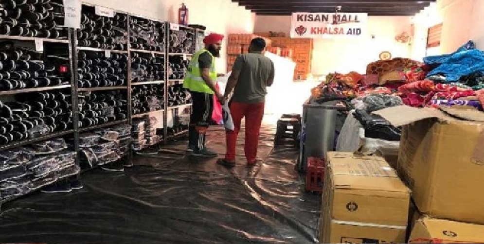 किसान आंदोलन: दिल्ली के टिकरी बॉर्डर पर खालसा ऐड ने खोला शॉपिंग मॉल, मिलेंगी मुफ्त सामान