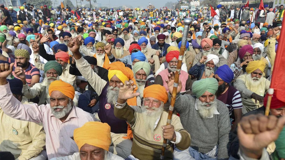 किसान आंदोलन: दिल्ली के टिकरी बॉर्डर पर खालसा ऐड ने खोला शॉपिंग मॉल, मिलेंगी मुफ्त सामान