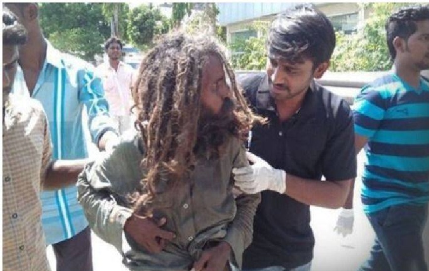 26 साल के इस प्रोफेसर ने बदल दी कई भिखारियों की जिंदगी, 572 को दी नौकरी तो 5000 से ज्यादा को दी जीने की नई उम्मीद