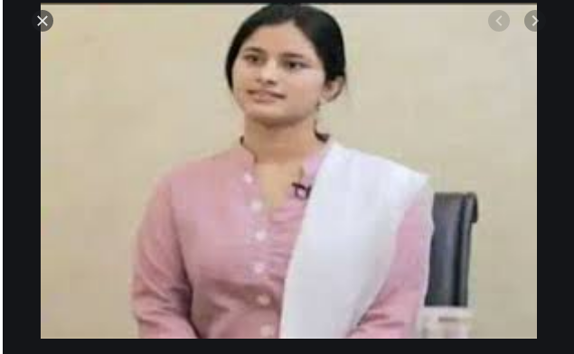 दरोगा की बेटी विशाखा बनी Ias, यूपीएसएसी परीक्षा में छठा रैंक हासिल कर तोड़ा रिकॉर्ड