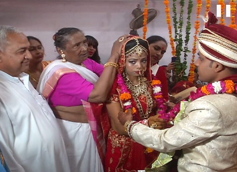 किन्नर नीतू मौसी ने 9 वर्ष में कराई है 90 गरीब हिंदू-मुस्लिम बेटियों की शादी, करोना काल में भी नहीं रुका सिलसिला