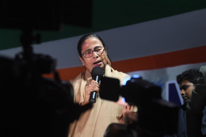 राहुल गांधी को मोमोज़ तो अमित शाह को पोहा है पसंद, जाने ये 7 बड़े नेता किस फ़ास्ट फ़ूड के दीवाने हैं
