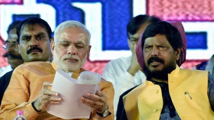 'गो कोरोना गो' नारे के बाद कोरोना जा रहा, अब नए कोरोना पर नया नारा, 'नो कोरोना नो'- रामदास अठावले